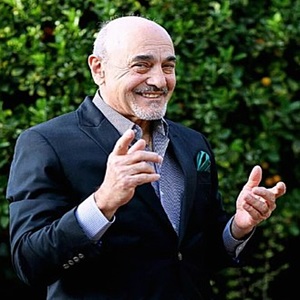 سنگ قبر آرزو آرتوش