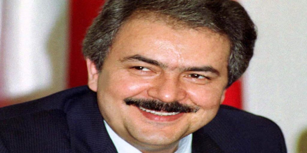 سنگ قبر مسعود رجوی