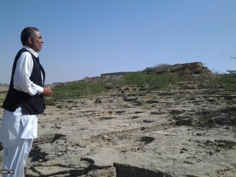 سنگ قبر زعفر جنی