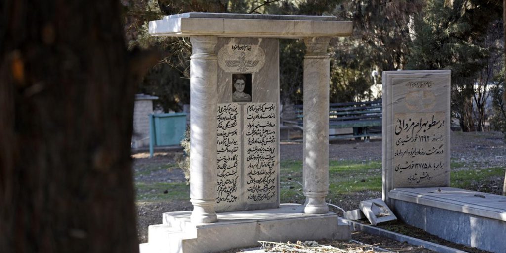 سنگ قبر زرتشتیان