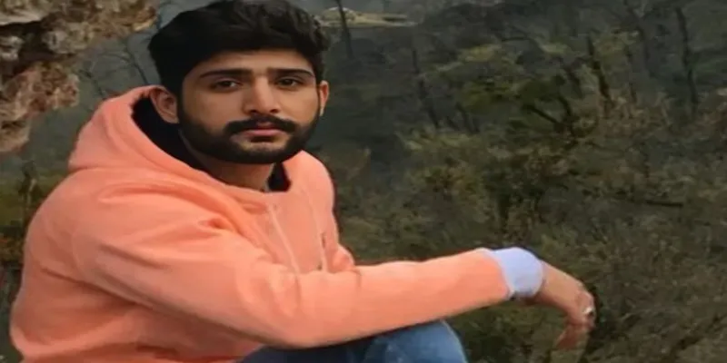 سنگ قبر عرفان زمانی